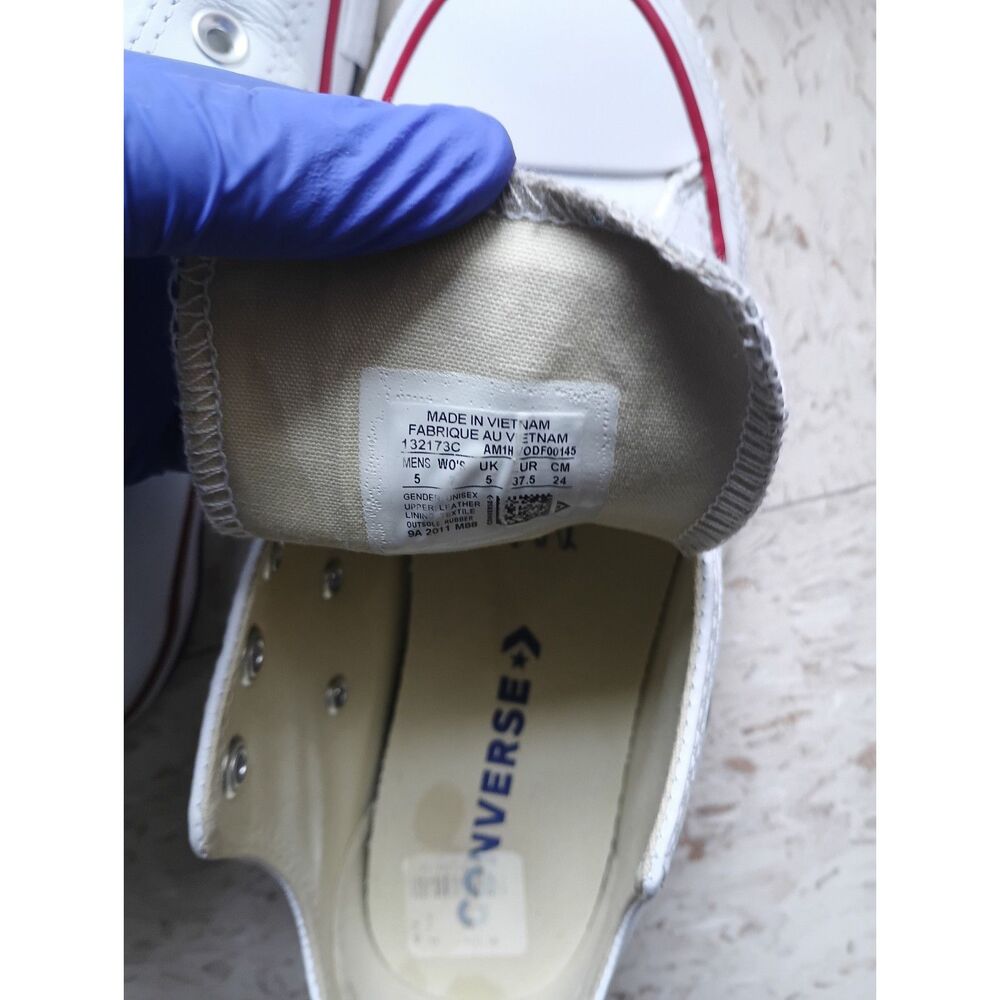Converse Chuck Taylor All Star Leather Low Top White Women's 7 Men's 5 (132173C) - Picture 11 of 11